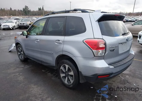 2017 Subaru Forester 2.5I Premium z USA, uszkodzony, nr VIN JF2SJAGC6HH573494